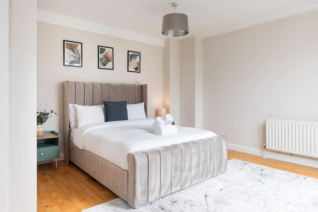 Modern Penthouse Apartment 2 Bed, 2 Bath Sleeps 6 City Centre Belfast Kültér fotó
