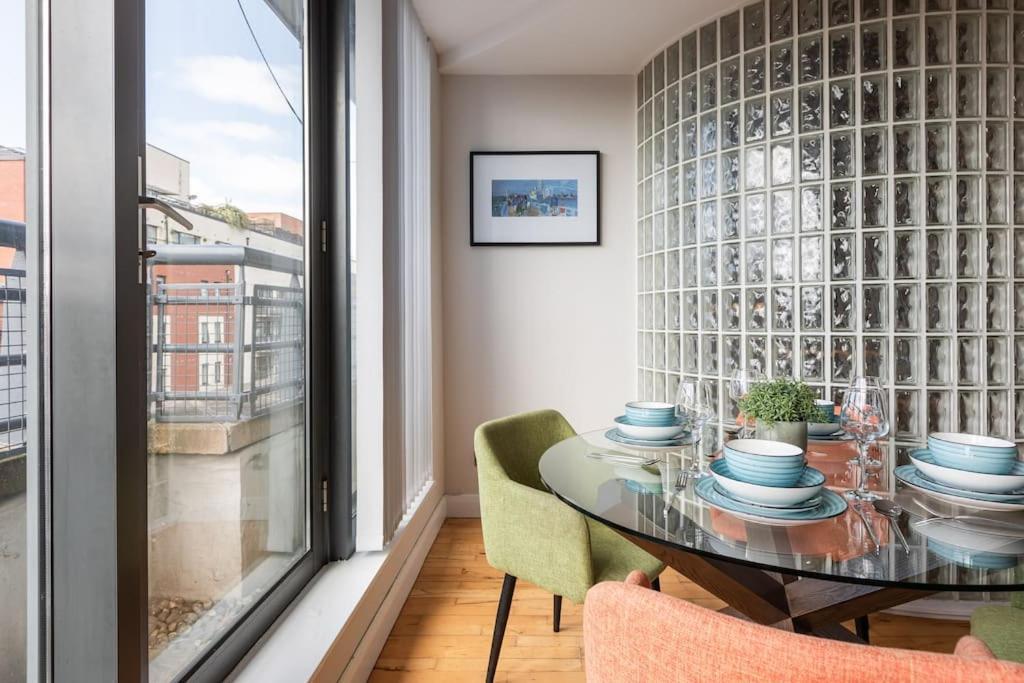 Modern Penthouse Apartment 2 Bed, 2 Bath Sleeps 6 City Centre Belfast Kültér fotó